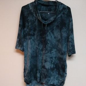 Tie dye short sleeve cow neck shirt